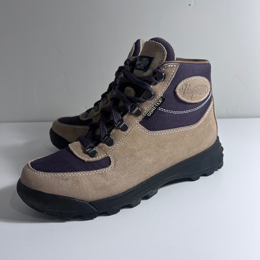 Vasque Purple and Tan Outdoor Hiking Boots size 9.5 Women’s